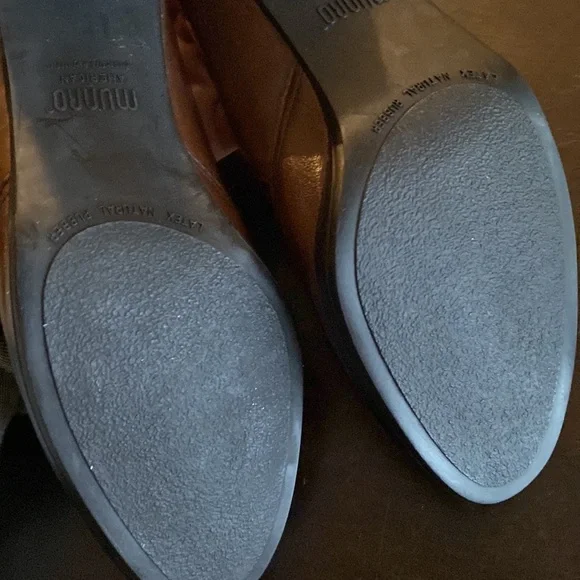 New Munro shoes - Picture 8 of 9